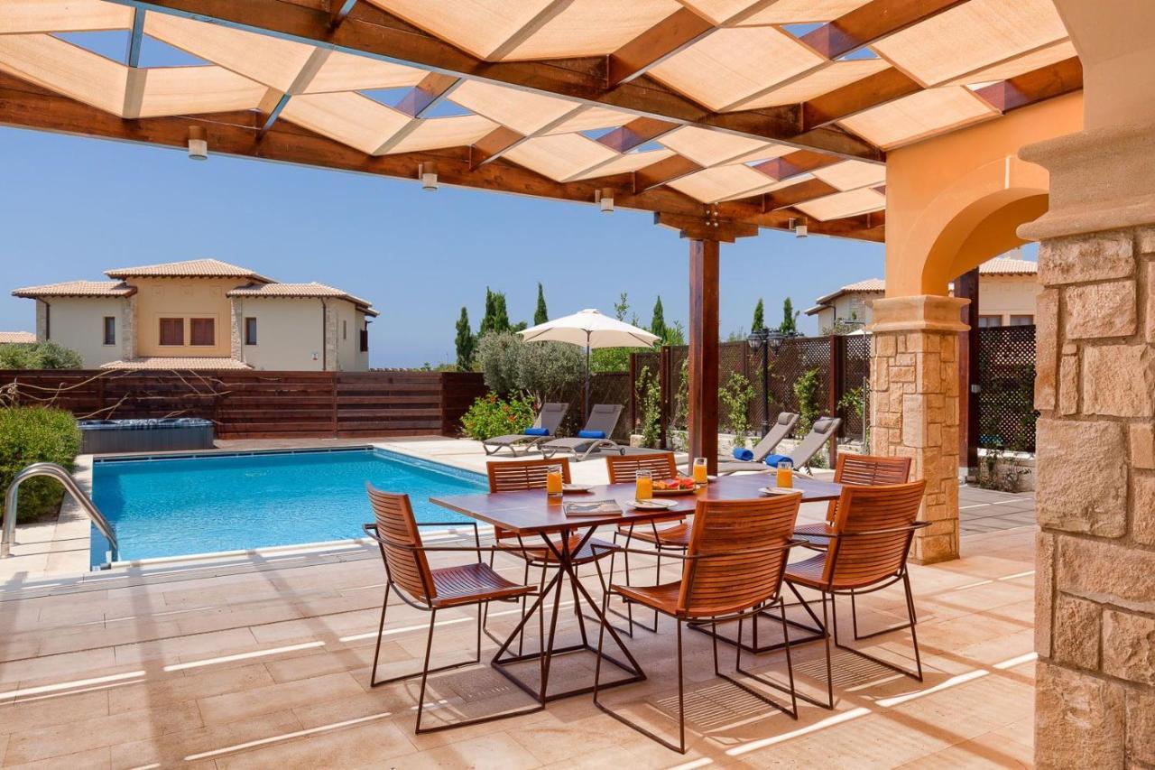 Aphrodite Hills Holiday Residences Elite Villas 2 Bedroom Elite Junior Villa - Aj06 Villa